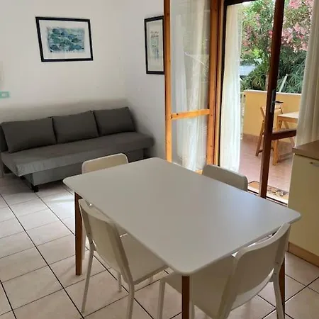 Con Piscina Fronte Del Lido ألغيرو