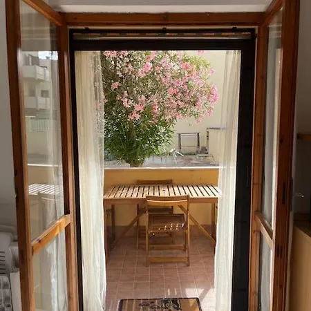 Con Piscina Fronte Del Lido *